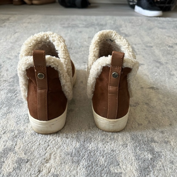 Sherpa Ankle Boot - Picture 3 of 5